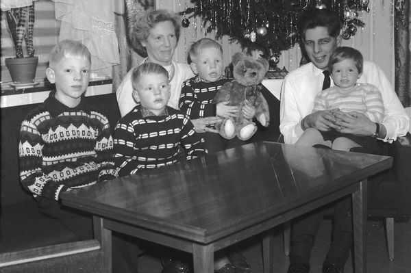 1965 von links: Michael, Stefan, Elfriede, Bernd, Wendelin, Monika Kr&auml;mer
